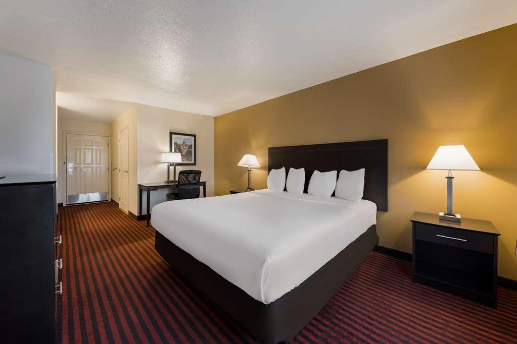 Best Western Salinas Valley Inn & Suites Værelse billede